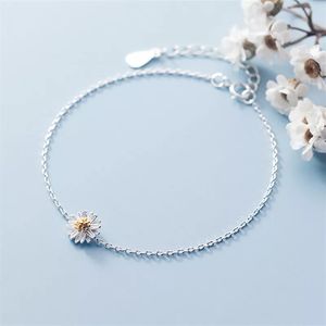 Silver Darling Daisy Chain Armband för Mode Kvinnor Kompatibel med Smycken Special Store