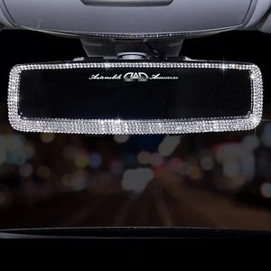 Rhinestone Car Interior Bakifrån Inredning Charm Crystal Bling Diamant Ornament Bakifrån Spegel Cover Kvinnor Auto Tillbehör