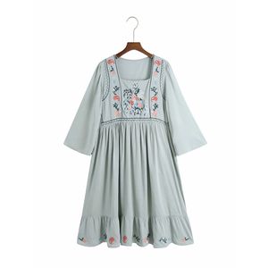 Casual Woman Loose National Style Embroidery Dress Summer Fashion Ladies Ruffles es Female Square Collar 210515