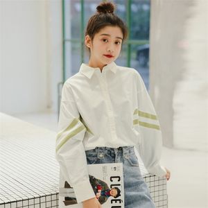 Ankomst Höst Korea Mode Kvinnor Långärmad T-shirts Spliced ​​Design Loose White Blouse 100% Bomull Blusas Kvinna Tops D515 210512