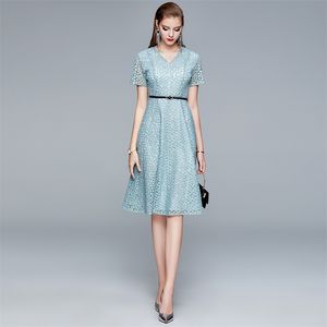 Arrival Solid Lace Embroidery Dresses Women Fashion Designer V-Neck Hollow Out Holiday Runway Vestidos 210520