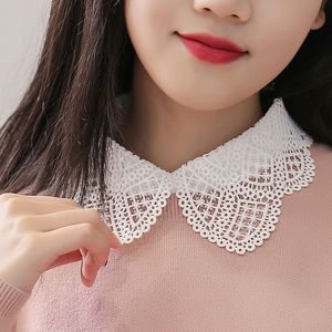 Blouse Women Autumn elegant Lace White Shirt Detachable Fake Collar Winter Fashion Casual Ladies Clothing 210521