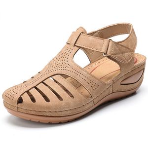 Donne sandali scarpe estive donne plus size 44 tacchi sandali per zeppe chaussure donne gladiator piattaforma di allenatore sportivo scarpe