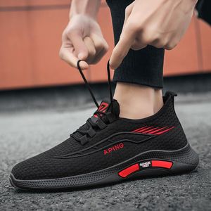 İyi Sneaker Uçan Dokuma erkek Nefes Mesh Koşu Ayakkabıları Siyah Beyaz Kırmızı Rahat Yumuşak Sole Sneakers Eğitmenler