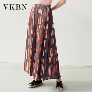 VKBN Fahion Falten Druck Breite Bein Hosen Frauen Sommer Mittleren Taille Hosen Weibliche Elastische Taille Geometrische Lose 210507