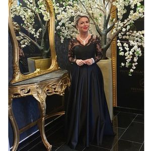 2020 Elegantes Satin der Braut-Kleider A-Linie mit langen Ärmeln Spitze Applikation Bräutigam Mutter Kleid Abendkleider 328 328