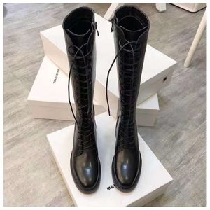 2021 Yeni Tasarımcı Çizmeler Kadın Ayakkabı Logosu Moda Lüks Metal Zincir Diz Uzun Uyluk-Yüksek Dantel-Up Özel Zarif Mizaç Solid36-41
