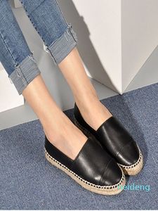 공장 판매 여성 Espadrilles 신발 봄 가을 패션 숙녀 캐주얼 플랫 힐 실제 소프트 소프트 가죽 로퍼 슬립 온 플랫폼 A5252