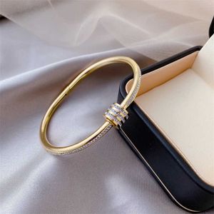2021 Новая корейская мода высококачественный бренд тренд браслет для женщин ретро простой преувеличенный браслет креативные браслеты ювелирные изделия Q0717