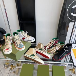 Tennis 1977 Canvas Casual Shoes Luxurys Designers Womens Shoe Italy Green and Red Web Stripe Rubber Sole Stretch Cotton Low Top Mens Sneaker