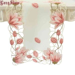 LongShow Luxury Wedding Party Decorative Pink Yellow Color Handmade Satin Cutwork Embroidery Table Runner Christmas Decoration 210708