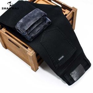 SHAN BAO Winter Brand Fitted Straight Stretch Pure Black Jeans Classic Style Men's Fashion Fleece Thick Warm Slim Jeans 211104