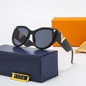 Designer Lou Vut Luxury Luxury Cool Sunglasses 2021 Designer de luxo Multicolor Modern de alta qualidade Homens e mulheres clássicas Retro Cat Eye Glasses 1174 com caixa original