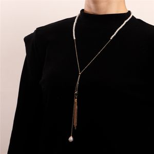 女性のウェディングブライダルロングタッセルセーターチェーンネックジュエリーのための高品質の模造バロック様式のパールチョーカーのネックレス