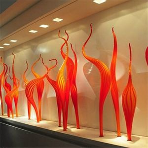 Lampada da terra in canna di vetro fatta a mano su misura Scultura in piedi di Murano arancione Sculture soffiate a bocca al 100% per feste in giardino da 60 a 90 cm
