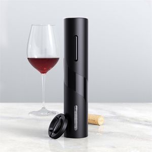 Abridor de garrafa automática Vinho elétrico Tipo de bateria de sorkscrew Equip com cortador de folha acessórios de cozinha para uso em casa use 210817