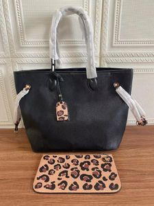 Klassische, hochwertige Luxus-Designer-Taschen von Wild at Hearth, modische Handtasche, Damen-Umhängetaschen, Leder-Einkaufstasche, freies Schiff