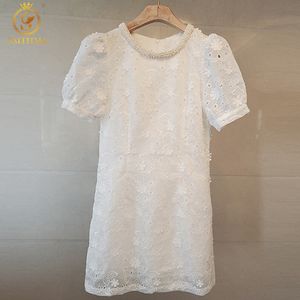 Fashion Sweet Puff Sleeve Beaded Round Neck Summer Dress French Style Embroidered Flowers Runway 210520