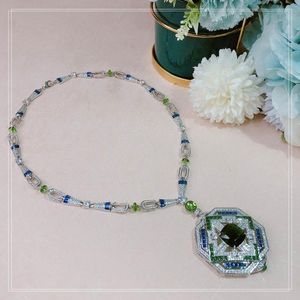Ожерелья подвеска Высококачественные моды Грандиозное банкетное ожерелье синий и зеленый цвет танцевальная вечеринка.