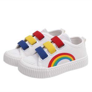 Nuove scarpe di tela per bambini Ragazze che corrono Sneakers Traspirante Moda primavera Scarpe per bambini Per ragazzi Scarpe casual con stampa arcobaleno G1025