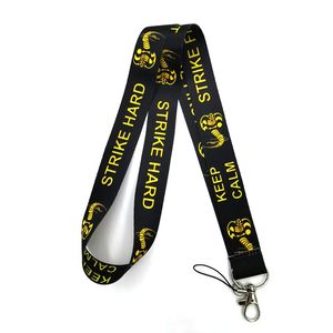 10st / lot cobra kai orm män kvinnor barn nacke nyckelring keychain mobiltelefon band id märke hållare rep nyckelkedja nyckelring cosplay