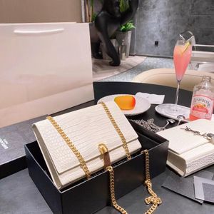 Цепь сумка роскоши дизайнерская сумка женские кошелек 7 цветов золотые серебряные аппаратные изделия из натуральной кожи сумки узор высококачественный кисточка 23см бумажник