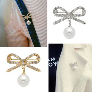 Pins, Brooches Bow Crystal Pearl Pendant Brooch Temperament Rhinestones Tie Pin Female Sweater Scarf Fashion Accessories