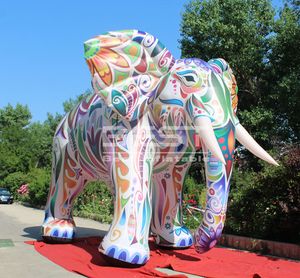 5m hög anpassad jättekanna färgstark uppblåsbara elefantmaskot för marknadsföring utomhus