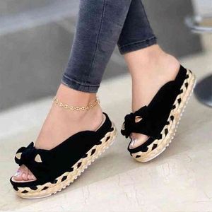 Nxy Slippers Women Bowknot Braided Straps Outdoor Thick Bottom Sandals Casual Open Toe Flat Shoes Female Straw Woven Soft 0210