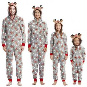 Party Cosplay Christmas Pajamas For Family Onesies Hooded Matching Xmas Pjs Sets Jumpsuits 5sets HH21-760