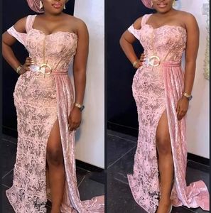 Árabe ASO Ebi Estilo Rosa Laço Cheio Sereia Formal Vestidos De Noite Comprimento Africano Africano Ocasião Especial Vestidos Para As Mulheres Um Ombro Longo Prom Vestido Sexy Side Slit