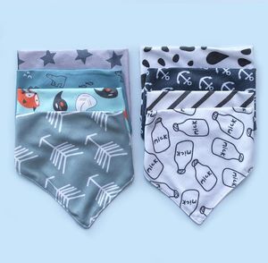 Newborn Feeding Scarf Cartoon Print Triangle Saliva Towel Cotton Baby Bibs Burp Cloths Bebe Snap Bib Christmas Accessories 8 Designs BT5784