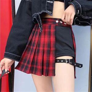 Gonne tutte abbinate gonna corta da donna moda tartan rosso pieghettato abbigliamento casual scozzese con bottoni laterali da donna mini