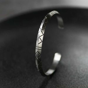 Norse Viking Futhark Bransoletka Mężczyźni Skandynawska Biżuteria Wikingowie Pagan Symbol Dla Kobiet Otwierając Bransoletka Dropshipping Biżuteria Q0719