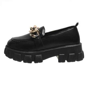 Flache Loafer mit Plateauschuhen für Damen, Bling-Lack, schwarze, klobige Sohle, Goldkette, rutschfester Studentenschuh