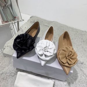 2022 early spring new rose flower single shoes comfortable sheepskin pointed toe shallow mouth flat women's shoes