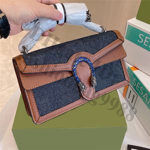 Distressed Blue Message Square Una spalla Catene Borse Famoso marchio di design Borse da donna in vera pelle Borsa a tracolla laterale Borsa da donna alla moda Tutte le lettere