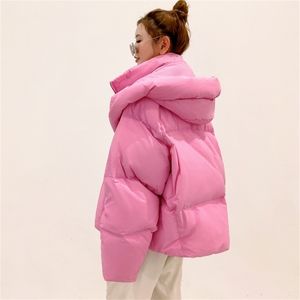 ウィンタージャケットの女性の暖かいファッションキャンディーカラー長い厚いパーカーコート韓国の緩いフード付き211130