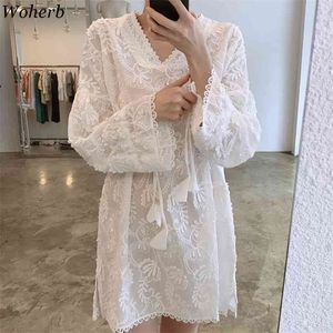 Sommerkleid Frauen Weiße Spitze Stickerei Koreanischer Stil Fee Kleider Kawaii Elegante Vintage Robe Mini Vestidos 210519