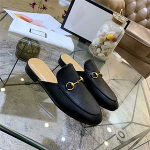 2022 Designer Slippers Mules Women Loafers Genuine Leather Sandals Casual Shoes Princetown Metal Chain Shoe