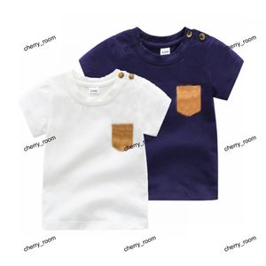 夏の幼児男の子のチェック柄Tシャツデザイナー新生児の市松模様のポケット半袖ティーシャツベビーラウンドカラーカジュアルトップスC6993