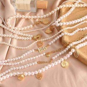 Famshin Luxury Pearl Shell Coin Lock Hängsmycke Halsband för kvinnor Sommarstjärna Hjärtkedja Choker Halsband Bohemian Smycken Gifts G1206