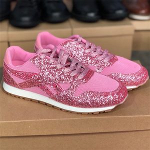 2021 Designer Kvinnor Sneakers Flatskor Lace Up Sneaker Leather Low-Top Trainer med Sequins Outdoor Casual Skor Toppkvalitet 35-43 W17