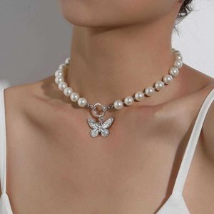 Antique Pearl Chain Necklace with Butterfly Pendant Charms Silvery Neck Jewelry for Women Party Gift Ideas