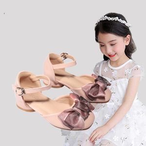 2021 Sweet Girls Princess Shoes Kids Sandals Toddler Bowknot Red Casual Läder Övre för Barn