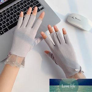 Frauen Sommer Sexy Spitze Blume Baumwolle Sonnenschutz Anti-UV Dünne Radfahren Drive Atmungsaktive Rutschfeste Hohe Elastizität Halbfinger Handschuhe Fabrikpreis Expertendesign Qualität