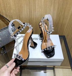 Chinelos Amina de qualidade oficial Sapatos Slingback enfeitados com cristais Muaddi Restocks Begum Slingbacks Salto alto de 10 cm