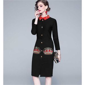 Autumn Winter Women Elegant Office Dress Vintage Crown Embroidery es Ladies Slim Wrist Sleeve Split Pencil 210531