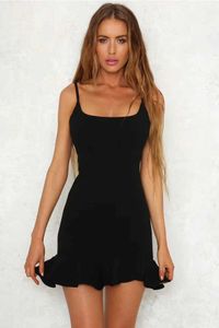 Kadınlar Seksi Moda Kırmızı Siyah Bandaj Elbise Akşam Ünlü Rayon Nigh Kulübü Chic Fishtail Mini Parti Vestido 210527