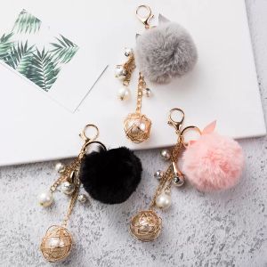 Mulheres meninas pompom pompom chaveiro bonito imitação de imitação pérolas tassel faux coelho pele chaveiro handbag pendurado pingente presente